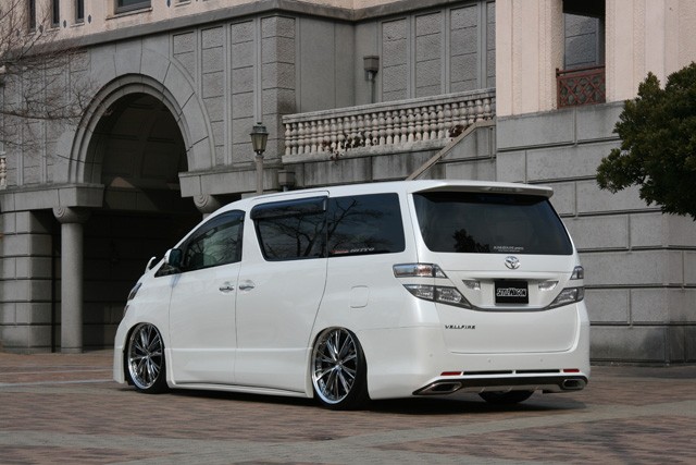 Toyota vellfire tuning