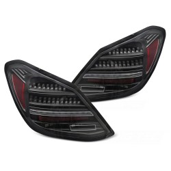Mercedes triedy C W205 2014-2021 - zadné LED svetlá čierna SEQ pre model s OEM žiarovkovými svetlami