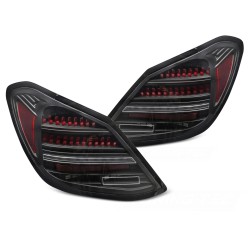 Mercedes triedy C W205 2014-2021 - zadné LED svetlá čierna SEQ RED BAR pre model s OEM žiarovkovými svetlami